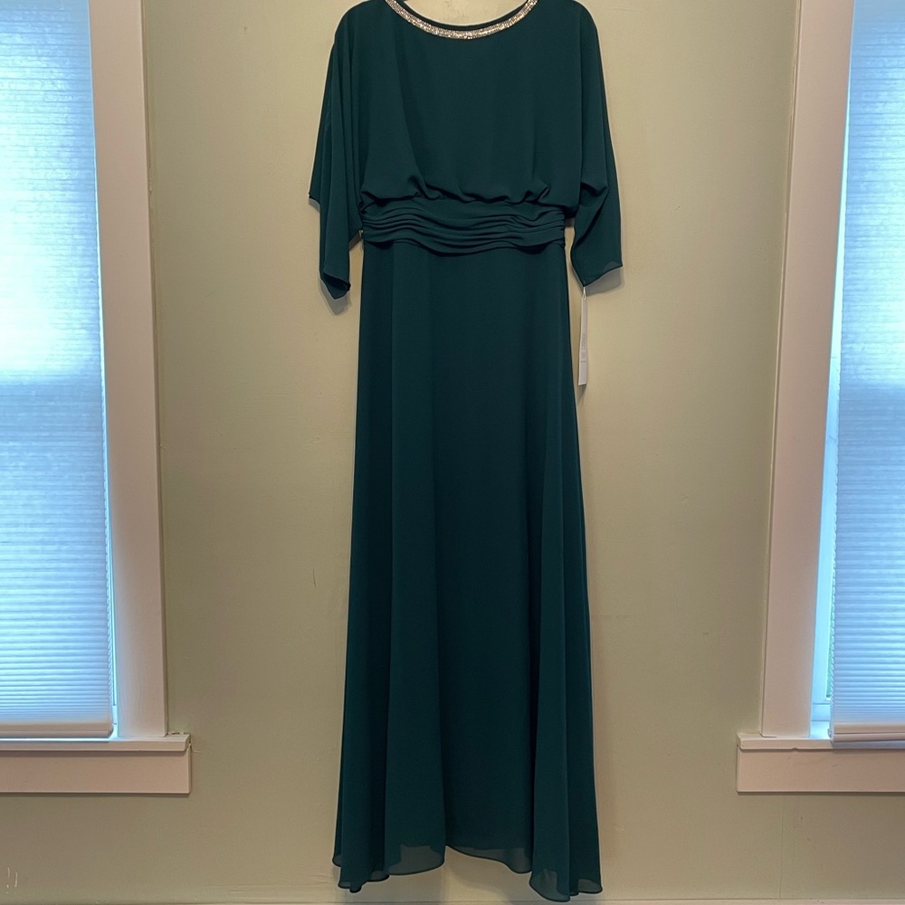 Elegant Emerald Green Floor Length Dress